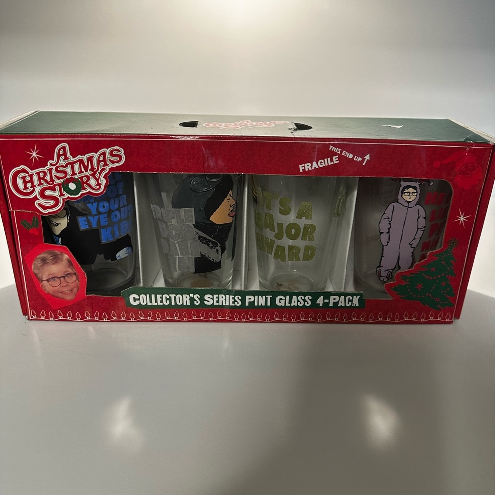 Warner Brothers “The Christmas Story” glassware set